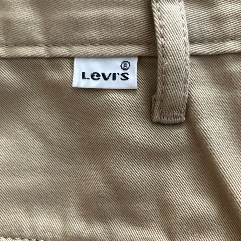 Levi's Khaki Cargo shorts W34